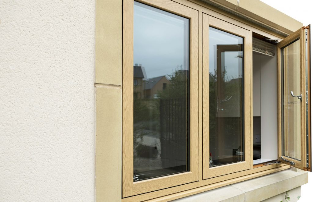 PVCu seamless welded window